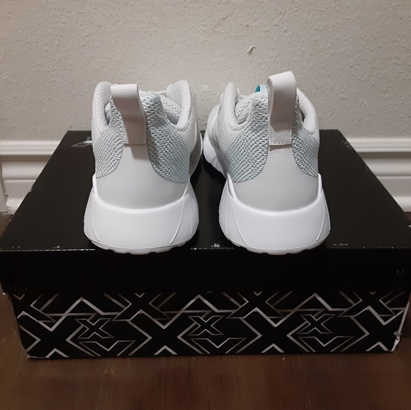 Adidas - Picture 4 of 4